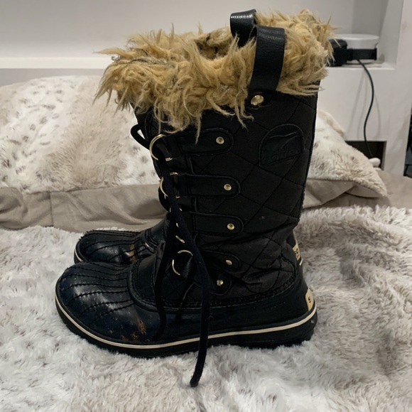 sorel snow boot - Picture 2 of 3